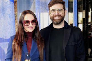 Ze syna Novákové z Ulice roste umělec. Má ho s režisérem, který ji obsazuje do svých seriálů - Médium.cz