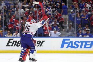 NHL | Dobeš slaví. Ve velmi dramatickém zápase vychytal Montrealu postup - Sport.cz