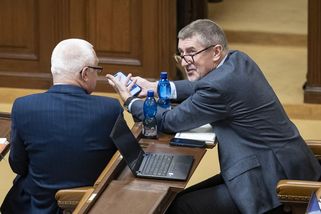 Babiš včera tvrdil, že začne chodit do Sněmovny. Dnes to nevyšlo - Novinky