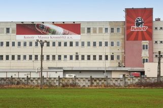 Nebezpečná klobása z Agrofertu: Stahují ji z prodeje kvůli obsahu olova. Mluvčí se omlouvá