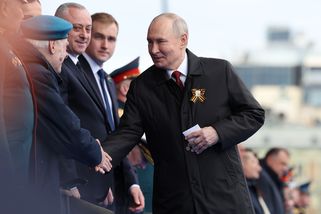 Putin dostává falešné mapy postupu invaze, píše In...