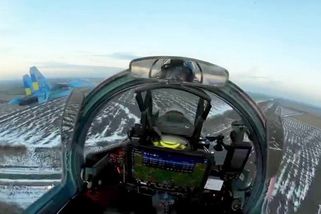Technologie, s jakou Rus nepočítal: americké střely HARM odpalují ukrajinští piloti ze sovětských stíhaček pomocí iPadu
