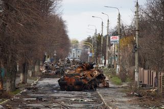 Ruské ofenzíva se zasekla: Ukrajinci postupují, Moskva panikaří - Médium.cz