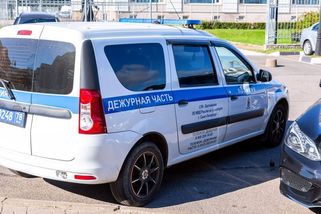 Patnáctiletá Ruska vyhodila z okna v igelitce novorozenou dceru - Novinky
