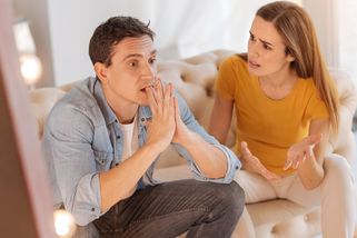 Proč muži neposlouchají, co jim říkáte? Volíte špatný čas i slova. Důvodů je ale mnohem víc - Proženy.cz