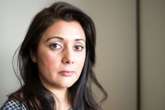 Britská poslankyně tvrdí, že ji vyhodili z ministerstva, protože je muslimka - Novinky