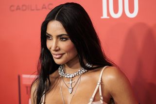 Obří skandál kolem Kim Kardashian. Policie v jejích kalhotkách objevila metrák bílého prášku