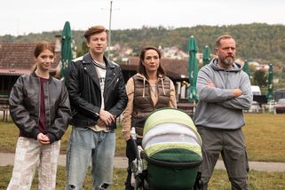 Jedna rodina se bude na jaře vysílat místo Zlaté labutě - Česko Živě