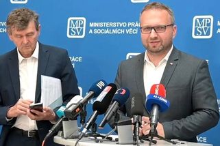 Důchody od příštího roku vzrostou o 360 korun. A půjde se do deficitu - fintag.cz