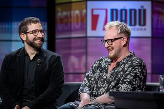 Robin Ferro a Štěpán Kozub šokovali peprnými historkami. Produkce je prosila, ať se ovládají