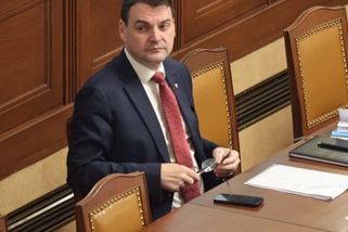 prahain.cz/politika/macinka-lipavsky-si-udelal-vylet-na-expo-za-500-milionu-ten-to-popira-27551.html