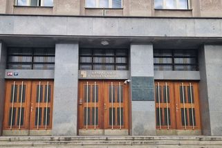 Senior, který na statku na Liberecku znásilňoval dvě nezletilé, dostal osm let - Novinky