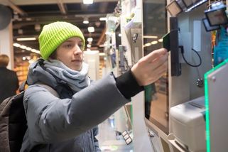 Prodejny Action zpřísňují podmínky prodeje. Mladší 18 let můžou narazit u pokladny na nečekaný problém