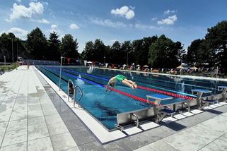 Plavce v Novém Jičíně hlídá andělské oko. K topícímu samo zavolá plavčíka - Novinky