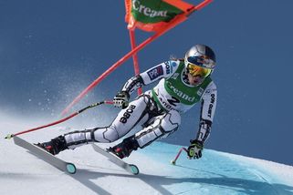 Ledecká se po pádu vrátila k závodům. Jen jednou v sezoně skončila ve sjezdu lépe - Sport.cz