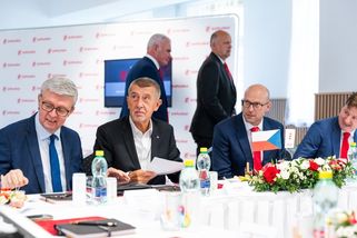 Muniční iluze: Proč se prodej Explosie může stát strategickou pastí