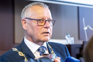 Město koupilo „věčnou díru“. Miliony tekly k muži, který sedí za krácení daní - Seznam Zprávy