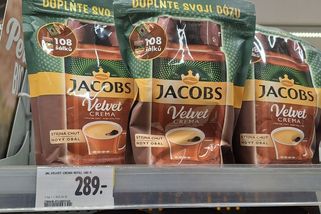 Cena kávy letí vzhůru. Supermarkety do toho ještě ceny přepalují - Novinky