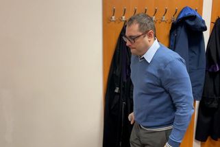 Místo vyslání sanitky byl arogantní, pacient zemřel. Za neposkytnutí pomoci musí lékař zaplatit 130 tisíc - Novinky