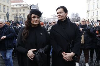 Obrazem: Šlechta, politici i slavní. Kdo přišel na Schwarzenbergův pohřeb - Seznam Zprávy