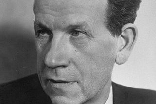 Říkali mu Ušaté torpédo: Antonín Zápotocký ožebračil národ, ukradl Ježíška a tajil nemanželské dítě - Médium.cz