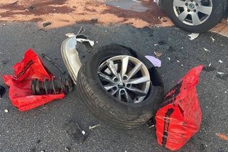 Řidič skončil s autem v poli u Prahy, nehodu nepřežil - Novinky