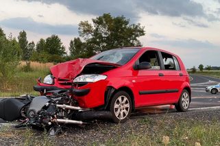 Seniorka za volantem smetla na Kladensku motorkáře - Novinky
