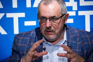 Putinovi se rýsuje vyzyvatel. Naděždin ohlásil sto tisíc podpisů, stojí se na něj fronty - Novinky
