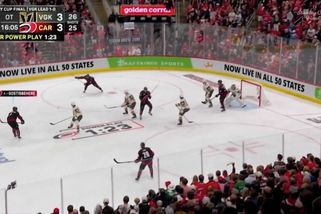 NHL | Smutný Hertl z trestné lavice sledoval obrat, který NHL nezažila už 82 let - Sport.cz