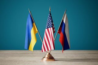 Tisíc civilistů v krytech bez ochrany. Trump po hádce se Zelenským nechal diplomaty napospas