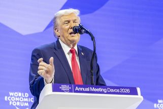 Zásadní zvrat u Trumpa: Američany s podezřením na ebolu už domů nepustí, pošle je do Keni