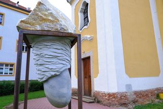 Bouře ve sklenici vody pro kapku vody - Médium.cz