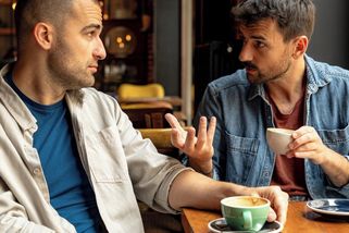 Stydí se. Padesátníci psychické potíže neřeší s odborníky, ale s kamarády a u piva - Seznam Zprávy
