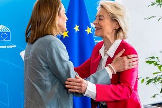 Experti: Evropská komise míří k nekontrolovatelnému zadlužování EU