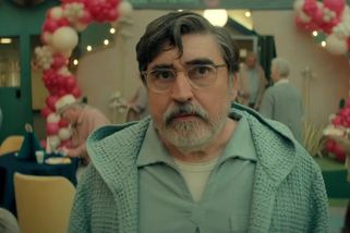 Nový sci-fi seriál od tvůrců Stranger Things baví Netflix • Filmožrouti.cz