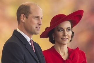 Milujeme tě, tati. Princezna Kate zveřejnila soukromý snímek z pláže. Nádhera, vzkazují lidé - Super.cz