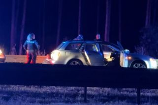 Audi s cizinci ujíždělo po D5 policistům rychlostí přes 200 km/h. Řidič jim pak utekl - Novinky