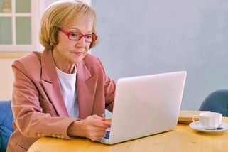 Paměťový test pro seniory: Překonáte průměrné skóre své věkové kategorie? - Médium.cz