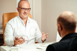 „Když dědeček umře, pošleme vám SMS.“ Věta, na kterou nelze zapomenout - Médium.cz