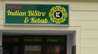 Všude švábi a špína, inspektoři zavřeli známé bistro v Budějovicích - Novinky