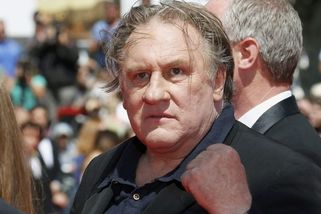Depardieu stane opět před soudem. Čelí obvinění za znásilnění mladé herečky - Novinky