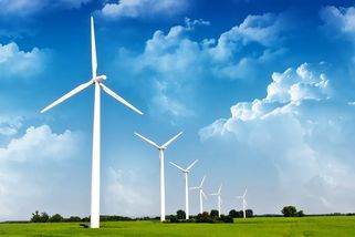 Stát zveřejnil mapu, kde mají vyrůst větrné elektrárny jako houby po dešti. Lidé se bouří a sepisují petice