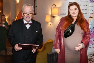 Elis Mraz se drsně navezla do Saši Hemaly. Moderátor ji vytočil otázkami na těhotenství