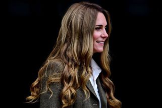 Potvrzeno, princezna Kate je skoro na blond. A prý vypadá starší, říkají fanoušci - Proženy.cz