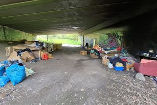 Plameny poškodily most v Třebíči, ŘSD chce půlku škody vymáhat po bezdomovcích - Novinky
