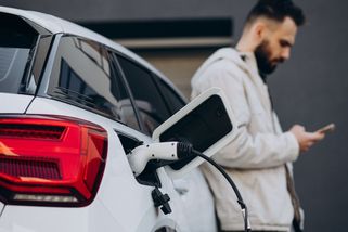 Proč si jako obyčejný člověk nekoupím elektromobil? - Médium.cz