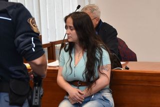 Muže, s nímž chtěla žít, bodla do břicha. Soud ženě ze Vsetínska potvrdil 13 let - Novinky
