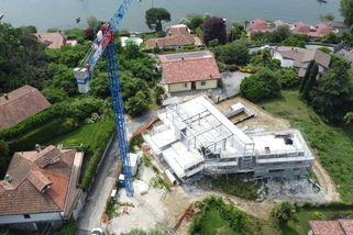 Dům Dary Rolins a Pavla Nedvěda připomíná luxusní hotel. Jen pozemek stál 25 milionů