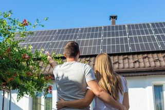 Máte doma soláry? Přebytečnou energii už nemusíte posílat zadarmo pryč
