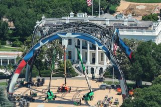 MMA | Trump jásá z miliardové akce. Ze zámoří však sílí i obavy - Sport.cz